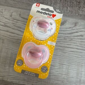 Medela Pink Silicone Pacifiers Set